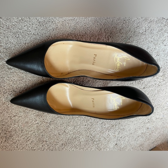 Pre-Owned Christian Louboutin Black Leather Pumps US7 - Picture 9 of 10